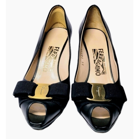 SALVATORE FERRAGAMO High Heel Shoes Black Gilia Leather Peep Toe Bow Size 6B - Picture 1 of 12